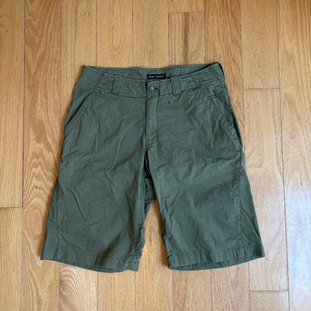 Arcteryx Hiking Shorts 30